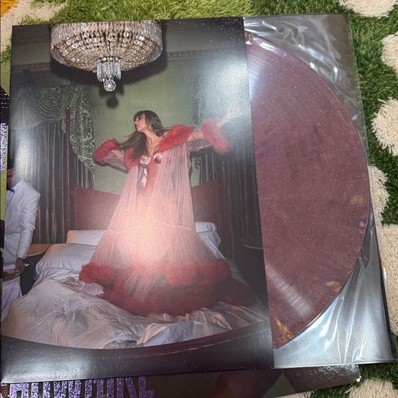 Shiny Bug Collection Violet Shimmer Marbled Vinyl Life of Showgirl Taylor Swift - Picture 7 of 9